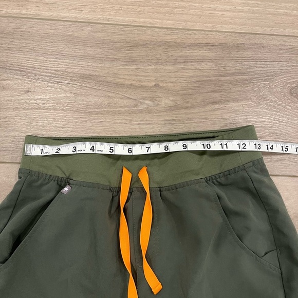 FIGS Moss Zamora Jogger Scrub Pants XS/P - Picture 2 of 6